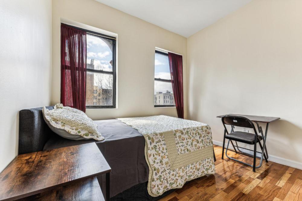 Economy Double Room interior